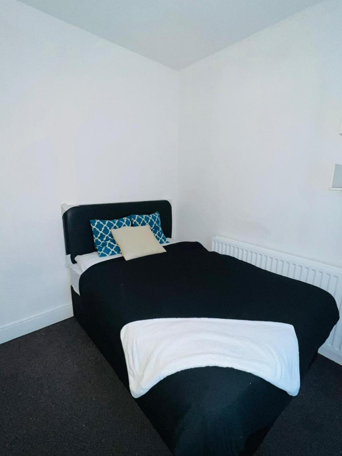 Grantham Park House Aparthotel Coventry Esterno foto